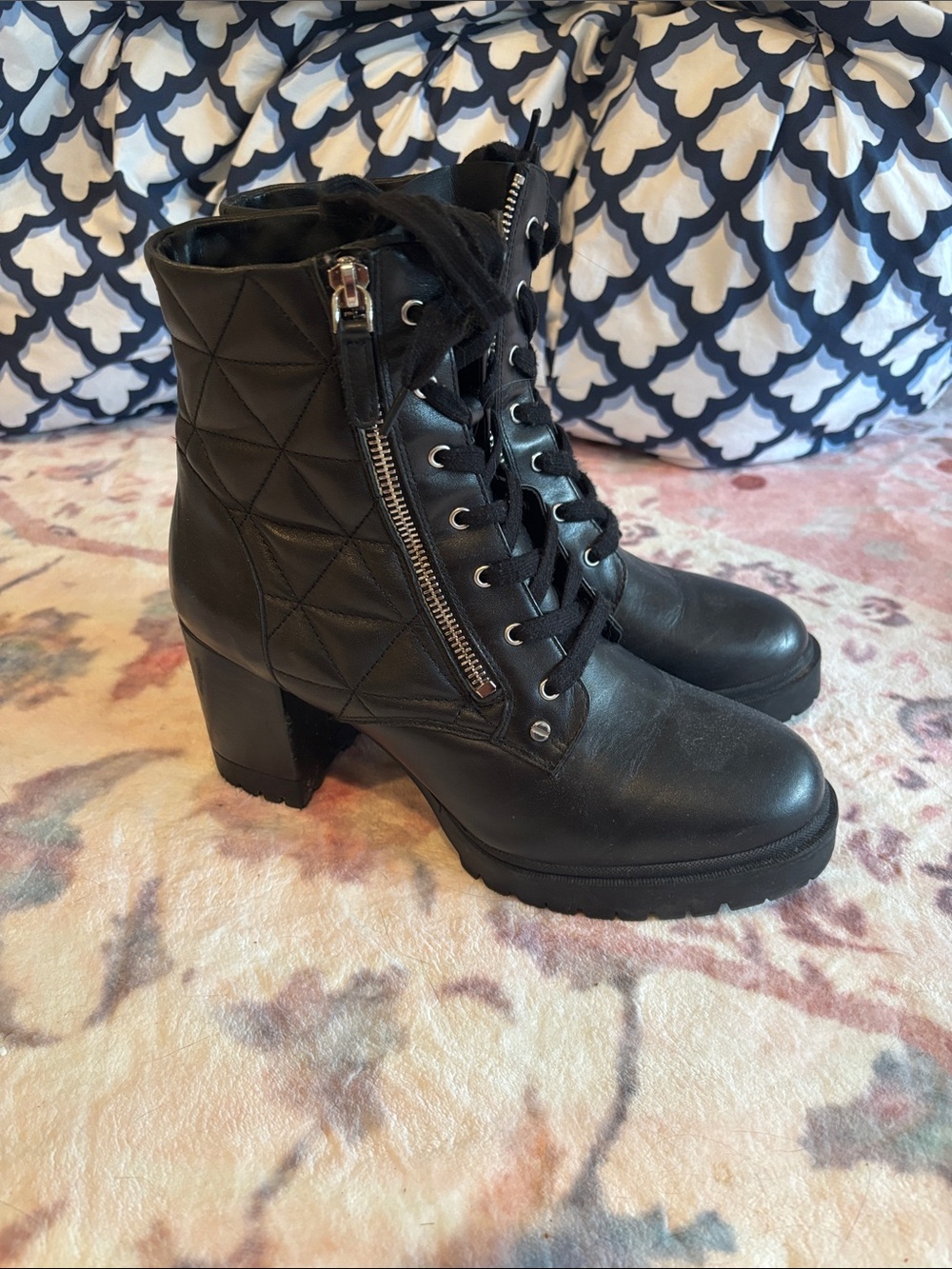 Black Quilted Lace-Up Heeled Ankle Boots - Aerosoles Size 9.5